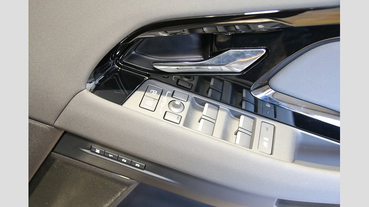 2025 認定中古車 Land Rover Range Rover Evoque サントリーニブラック D200マイルドハイブリッド（ディーゼル） Standard Wheelbase DYNAMIC SE