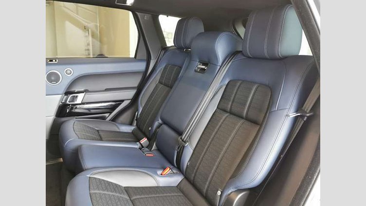 2020 認定中古車 Land Rover Range Rover Sport アイガーグレイ 3.0リッターI6ガソリン（400 PS） AUTOBIOGRAPHY DYNAMIC