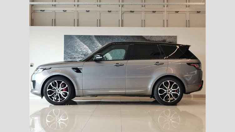 2020 認定中古車 Land Rover Range Rover Sport アイガーグレイ 3.0リッターI6ガソリン（400 PS） AUTOBIOGRAPHY DYNAMIC
