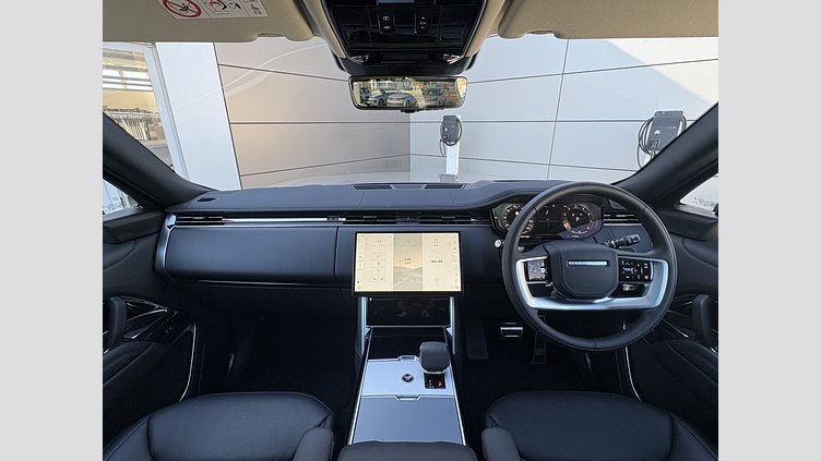 2025 認定中古車 Land Rover Range Rover バトゥミゴールド P530 AWD（AT） スタンダードホイールベース HSE