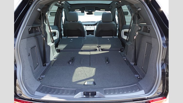 2024 認定中古車 Land Rover Discovery Sport サントリーニブラック D200マイルドハイブリッド（ディーゼル） 標準ホイール Dynamic SE