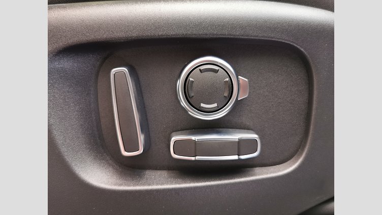 2024 認定中古車 Land Rover Range Rover Evoque フジホワイト P250（ガソリン） スタンダードホイールベース DYNAMIC HSE