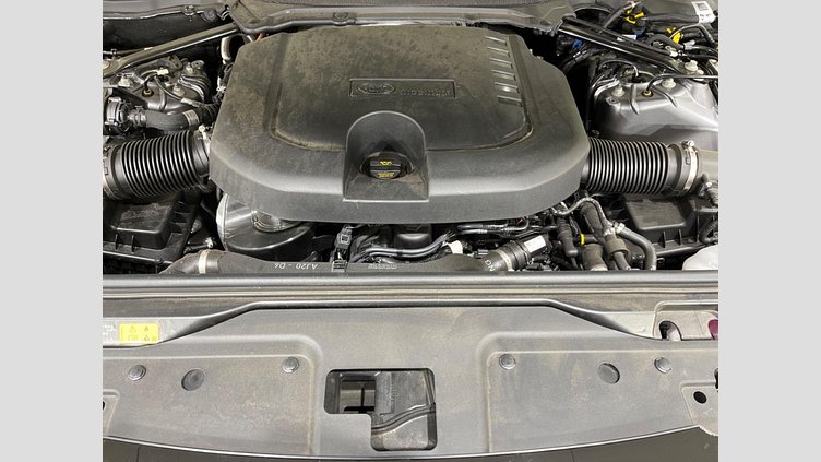 2024 認定中古車 Land Rover Discovery アイガーグレイ D350マイルドハイブリッド（ディーゼル） Dynamic HSE