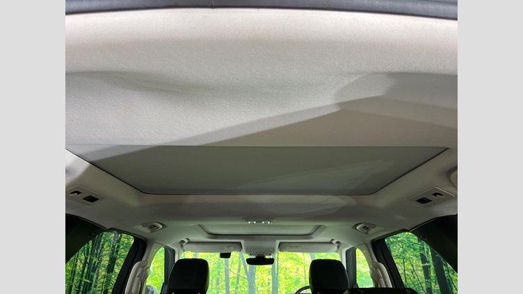 2018 認定中古車 Land Rover Discovery Fuji White 3.0 V6 Dsl Mono Turbo Std Flow HSE