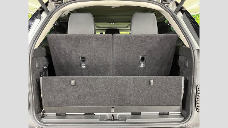 2018 認定中古車 Land Rover Discovery Fuji White 3.0 V6 Dsl Mono Turbo Std Flow HSE