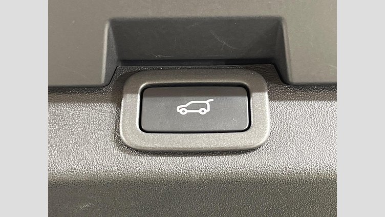 2018 認定中古車 Land Rover Discovery Fuji White 3.0 V6 Dsl Mono Turbo Std Flow HSE