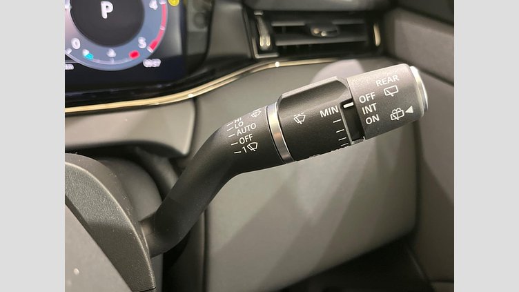 2023 認定中古車 Land Rover Range Rover Evoque フジホワイト D200マイルドハイブリッド（ディーゼル） スタンダードホイールベース S