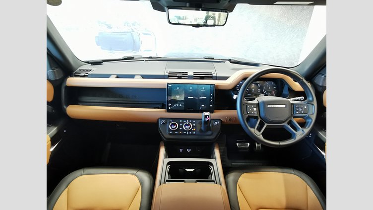 2023 認定中古車 Land Rover Defender 110 サントリーニブラック D300 AWD（AT） X