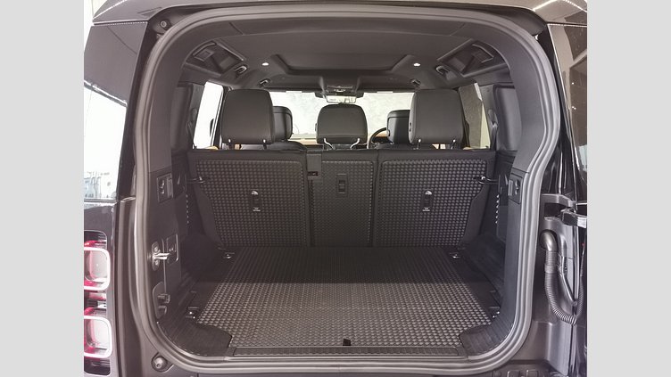 2023 認定中古車 Land Rover Defender 110 サントリーニブラック D300 AWD（AT） X