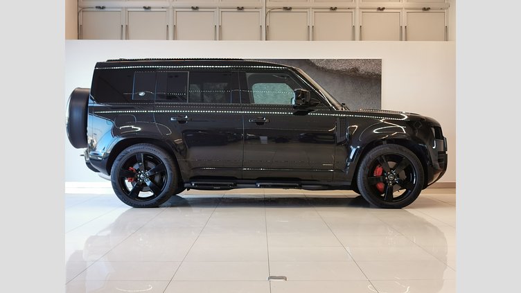 2023 認定中古車 Land Rover Defender 110 サントリーニブラック D300 AWD（AT） X