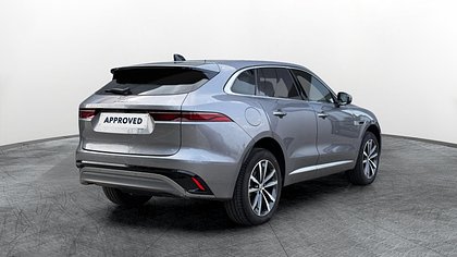 F-Pace 10