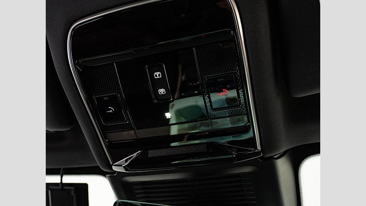 2023 認定中古車 Land Rover Range Rover Sport フジホワイト 3.0リッター6気筒300PSターボチャージドディーゼルMHEV（オートマチック） DYNAMIC HSE