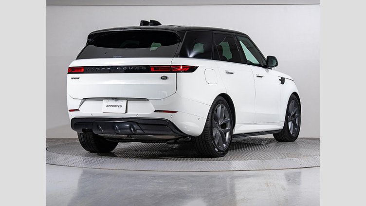2023 認定中古車 Land Rover Range Rover Sport フジホワイト 3.0リッター6気筒300PSターボチャージドディーゼルMHEV（オートマチック） DYNAMIC HSE