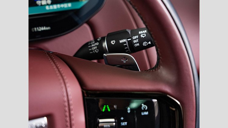 2023 認定中古車 Land Rover Range Rover Sport フジホワイト 3.0リッター6気筒300PSターボチャージドディーゼルMHEV（オートマチック） DYNAMIC HSE