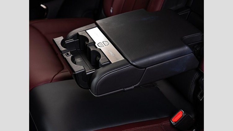 2023 認定中古車 Land Rover Range Rover Sport フジホワイト 3.0リッター6気筒300PSターボチャージドディーゼルMHEV（オートマチック） DYNAMIC HSE