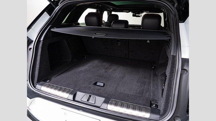 2023 認定中古車 Land Rover Range Rover Sport フジホワイト 3.0リッター6気筒300PSターボチャージドディーゼルMHEV（オートマチック） DYNAMIC HSE