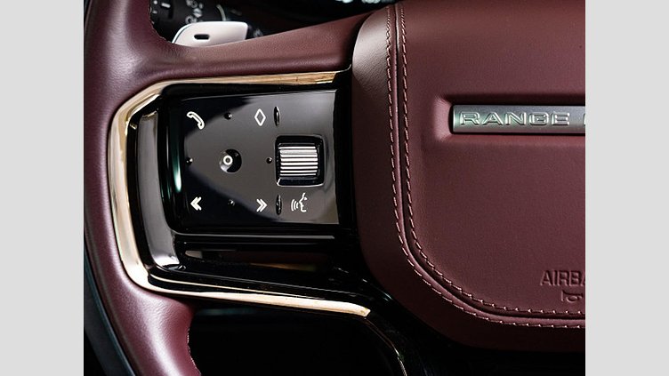 2023 認定中古車 Land Rover Range Rover Sport フジホワイト 3.0リッター6気筒300PSターボチャージドディーゼルMHEV（オートマチック） DYNAMIC HSE