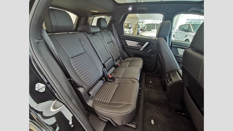 2024 認定中古車 Land Rover Discovery Sport サントリーニブラック プラグインハイブリッド（ガソリン） 標準ホイール Dynamic HSE