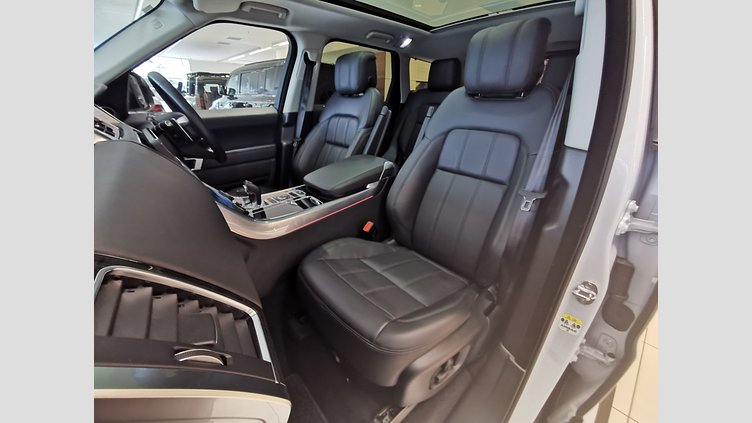 2021 認定中古車 Land Rover Range Rover Sport ユーロンホワイト INGENIUM 3.0L 6気筒ディーゼル MHEV 300PS HSE DYNAMIC