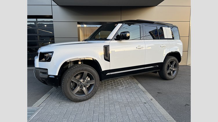 2025 認定中古車 Land Rover Defender 110 フジホワイト P300 ガソリン X-Dynamic SE