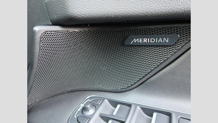 2017 認定中古車 Jaguar XF Indus Silver 250PS スポーツブレイク プレステージ