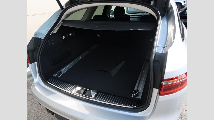 2017 認定中古車 Jaguar XF Indus Silver 250PS スポーツブレイク プレステージ