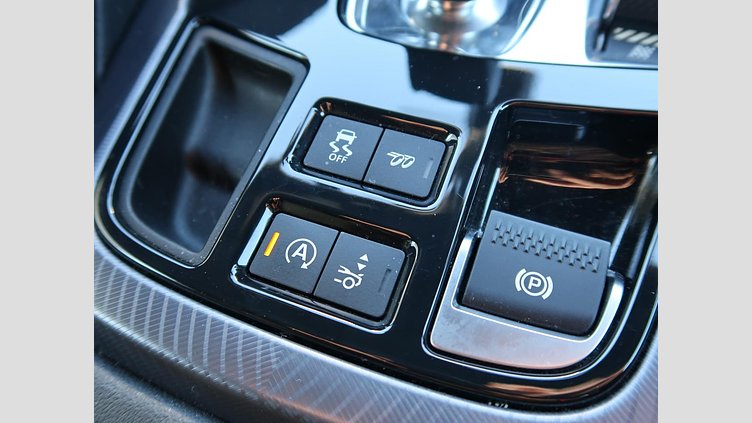 2018 認定中古車 Jaguar F-Type Santorini Black 300PS クーペ