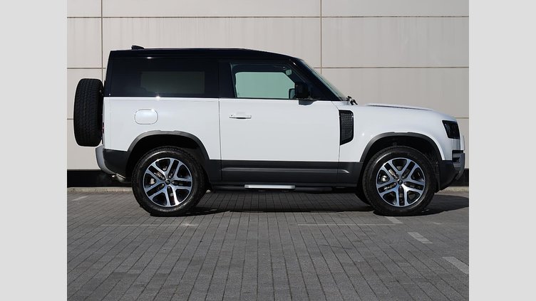 2022 認定中古車 Land Rover Defender 90 フジホワイト P300 AWD（AT） SE