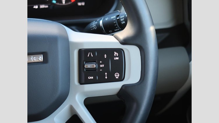 2022 認定中古車 Land Rover Defender 90 フジホワイト P300 AWD（AT） SE