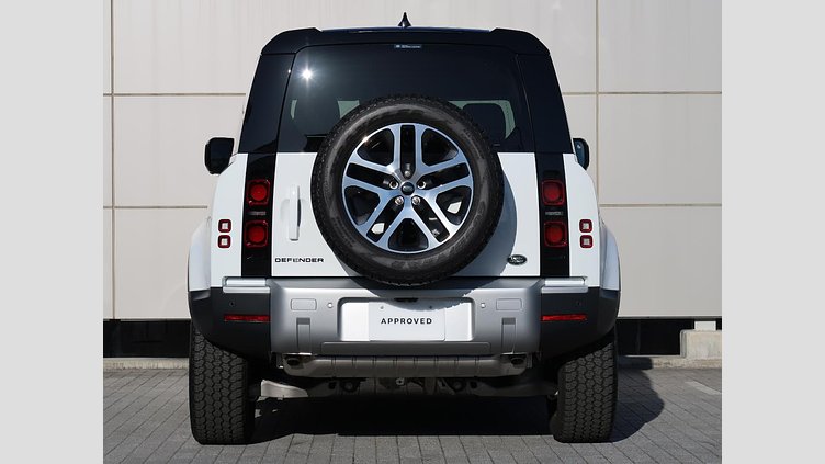 2022 認定中古車 Land Rover Defender 90 フジホワイト P300 AWD（AT） SE