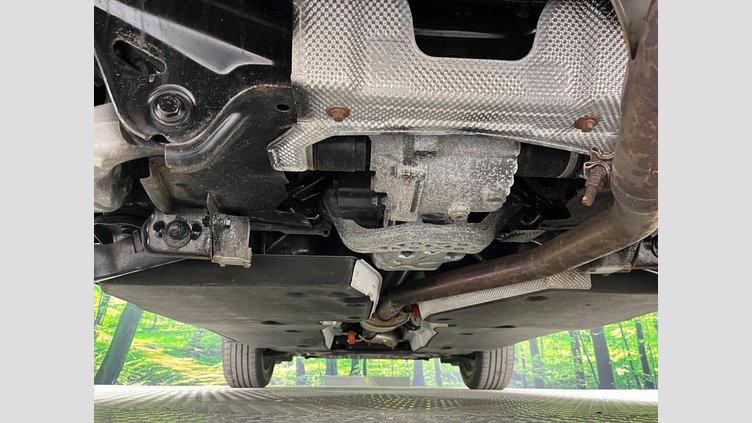 2019 認定中古車 Jaguar E-Pace フジホワイト P200 オートマチック全輪駆動 S