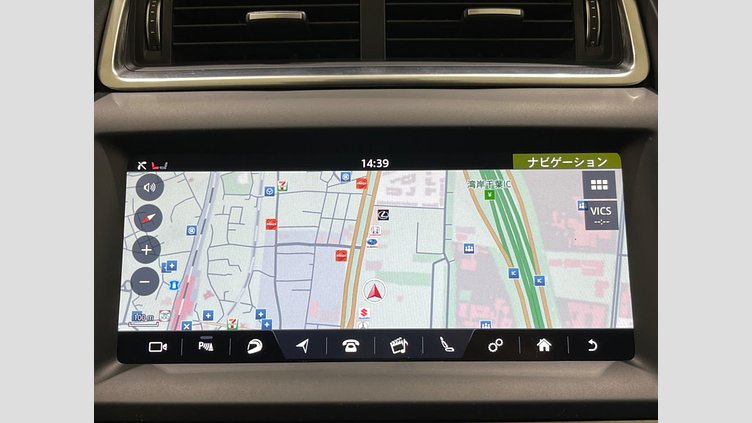 2018 認定中古車 Jaguar E-Pace サントリーニブラック D180 オートマチック全輪駆動 R-DYNAMIC