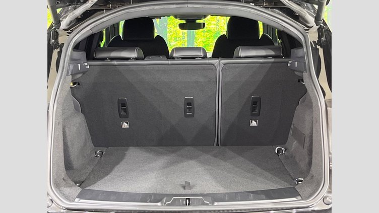 2018 認定中古車 Jaguar E-Pace サントリーニブラック D180 オートマチック全輪駆動 R-DYNAMIC