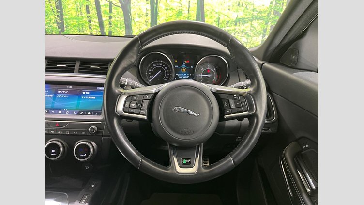 2018 認定中古車 Jaguar E-Pace サントリーニブラック D180 オートマチック全輪駆動 R-DYNAMIC