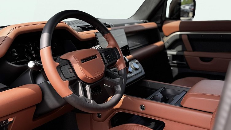 2025 Approved Land Rover Defender 110 Petra Cooper P635 Benzyna V8 MHEV OCTA