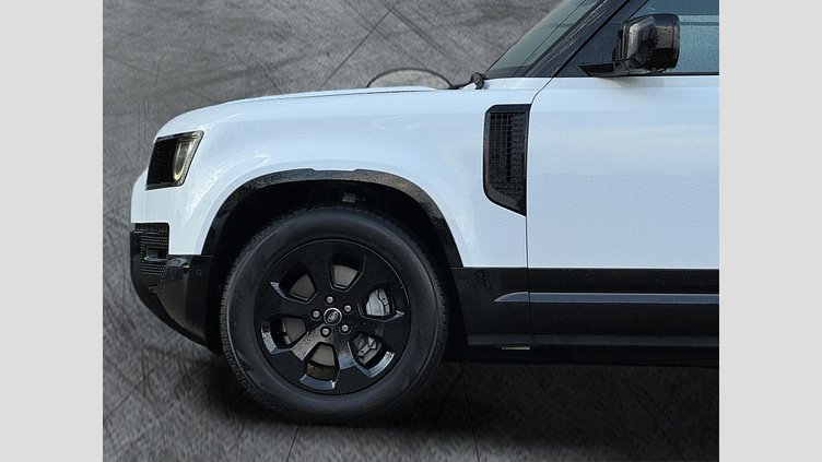 2024 Approved Land Rover Defender 110 Fuji White D300 Diesel MHEV X-Dynamic SE