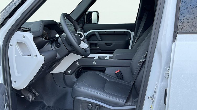 2024 Approved Land Rover Defender 110 Fuji White D300 Diesel MHEV X-Dynamic SE