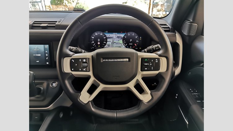 2023 認定中古車 Land Rover Defender 110 サントリーニブラック P300 AWD（AT） SE