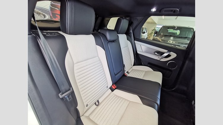 2024 認定中古車 Land Rover Discovery Sport フジホワイト D200マイルドハイブリッド（ディーゼル） 標準ホイール DYNAMIC SE