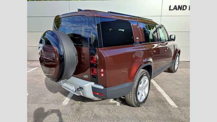 2022 JAZDENÉ VOZIDLÁ Land Rover Defender 130 Sedona Red 4x4 130 3.0D I6 D300 MHEV First Edition A/T AWD 8 miest