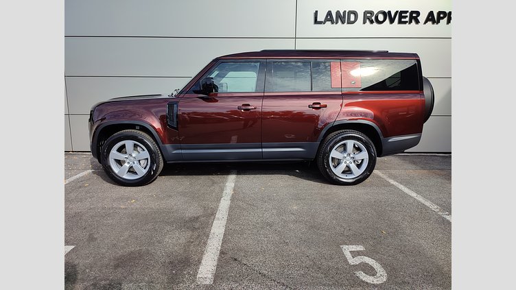 2022 JAZDENÉ VOZIDLÁ Land Rover Defender 130 Sedona Red 4x4 130 3.0D I6 D300 MHEV First Edition A/T AWD 8 miest