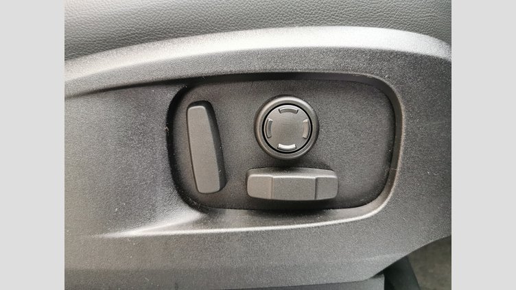 2023 認定中古車 Land Rover Defender 110 Santorini Black D300 AWD（AT） X-DYNAMIC SE