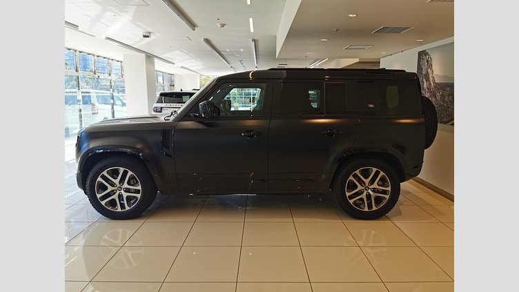 2023 認定中古車 Land Rover Defender 110 Santorini Black D300 AWD（AT） X-DYNAMIC SE