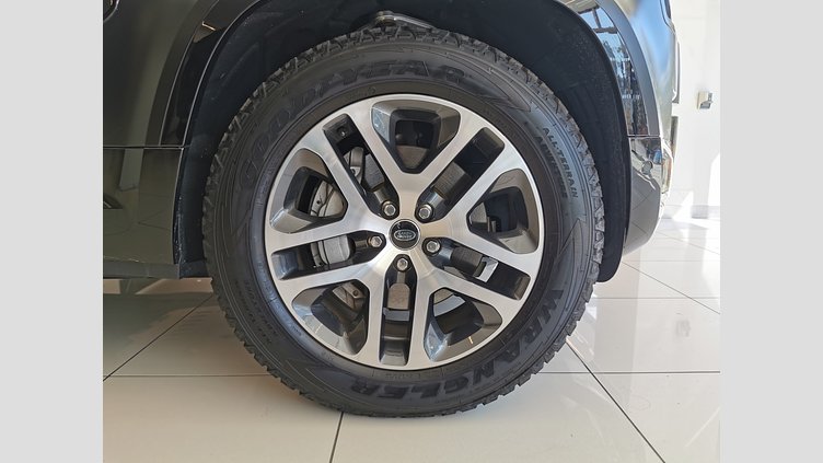 2023 認定中古車 Land Rover Defender 110 Santorini Black D300 AWD（AT） X-DYNAMIC SE