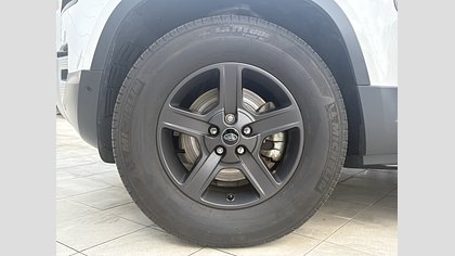 Defender 90 8
