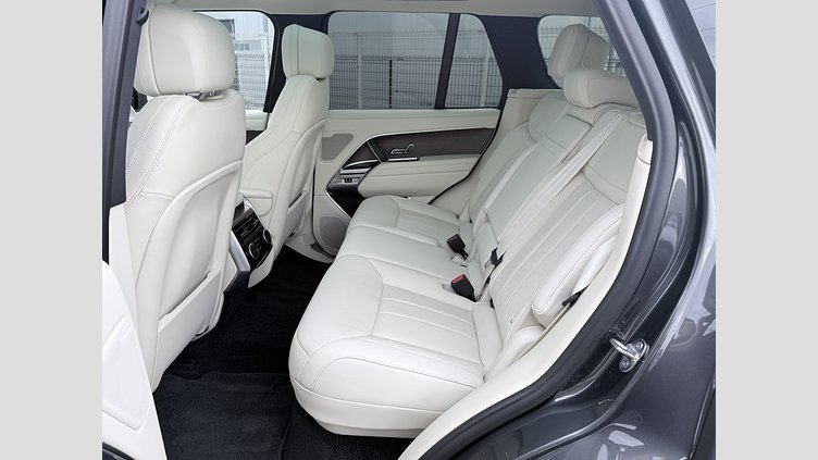 2024 認定中古車 Land Rover Range Rover カルパチアングレイ D350 AWD MHEV（AT） スタンダードホイールベース HSE