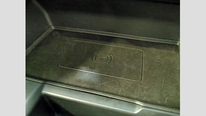 Range Rover Velar 25