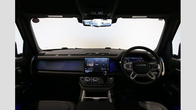 2025 認定中古車 Land Rover Defender 130 カルパチアングレイ D350 ディーゼルマイルドハイブリッド X-Dynamic SE