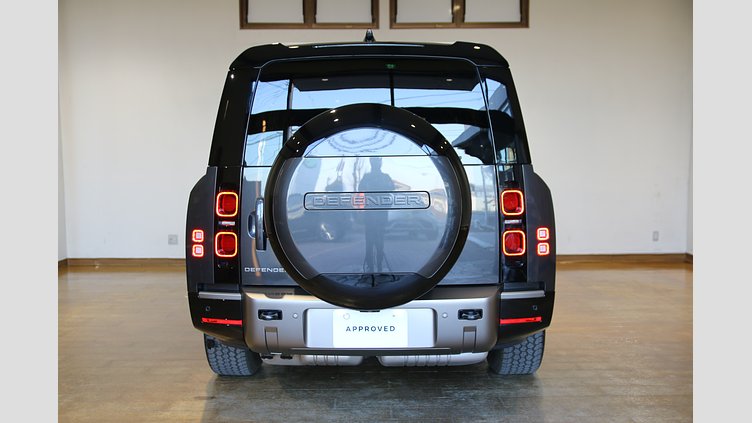 2025 認定中古車 Land Rover Defender 130 カルパチアングレイ D350 ディーゼルマイルドハイブリッド X-Dynamic SE