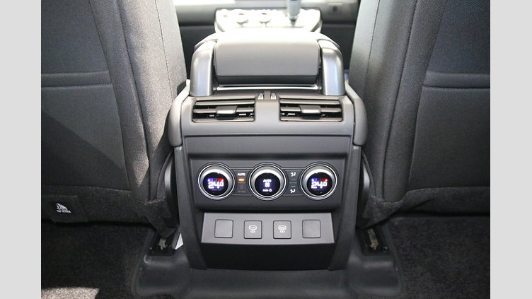 2025 認定中古車 Land Rover Defender 130 カルパチアングレイ D350 ディーゼルマイルドハイブリッド X-Dynamic SE